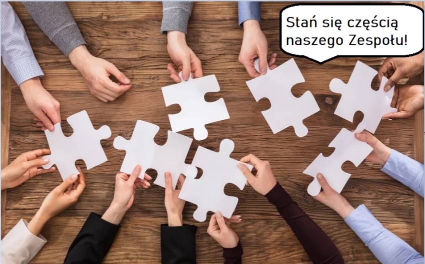 dłonie trzymające puzzle, w tle napis: stań się częścią naszego zespołu