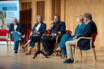 Uczestnicy pierwszego panelu dyskusyjnego